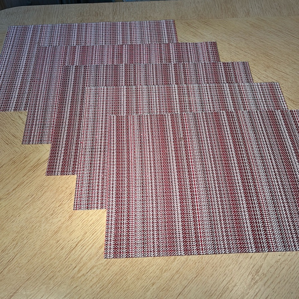 Metallic Red & White Placemats (5)